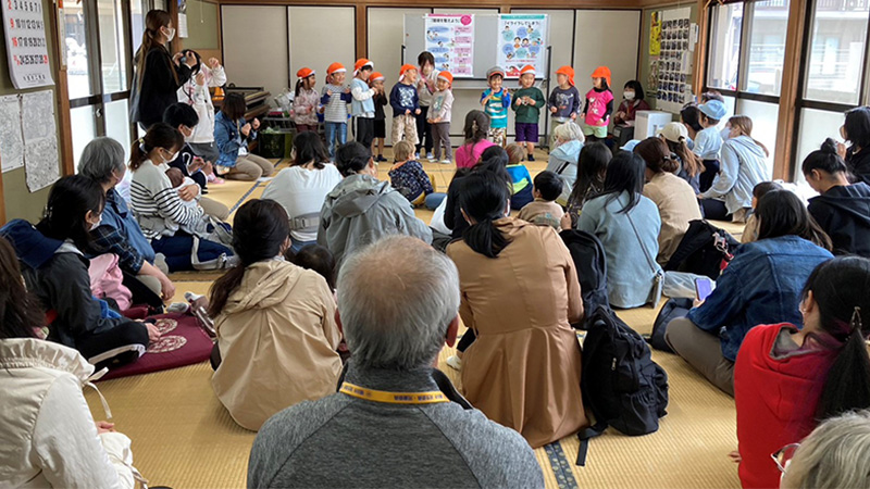 瀬谷第二地区連合自治会で開催された、子育て交流会のイメージ画像です。