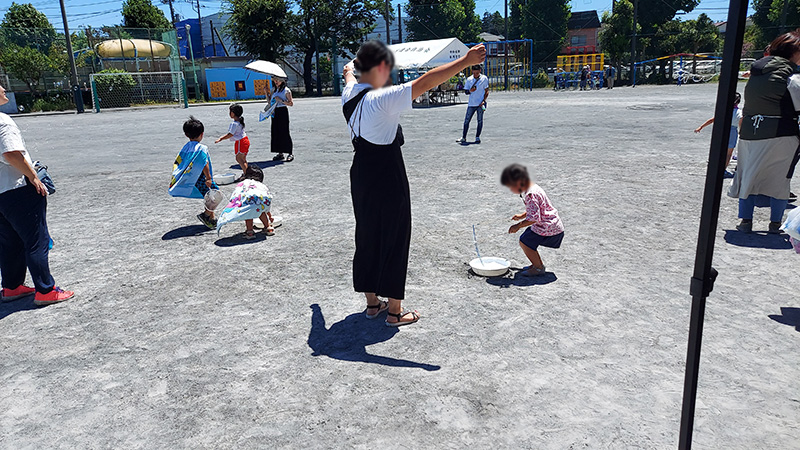 瀬谷第二地区連合自治会で開催される、ちびっ子水遊びinサマーのイメージ画像です。