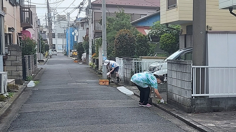 瀬谷第二地区連合自治会の橋戸原自治会で実施された、町内一斉清掃のイメージ画像です。