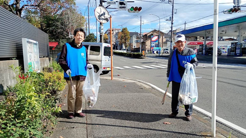 瀬谷第二地区で開催された、秋季地域清掃のイメージ画像です。