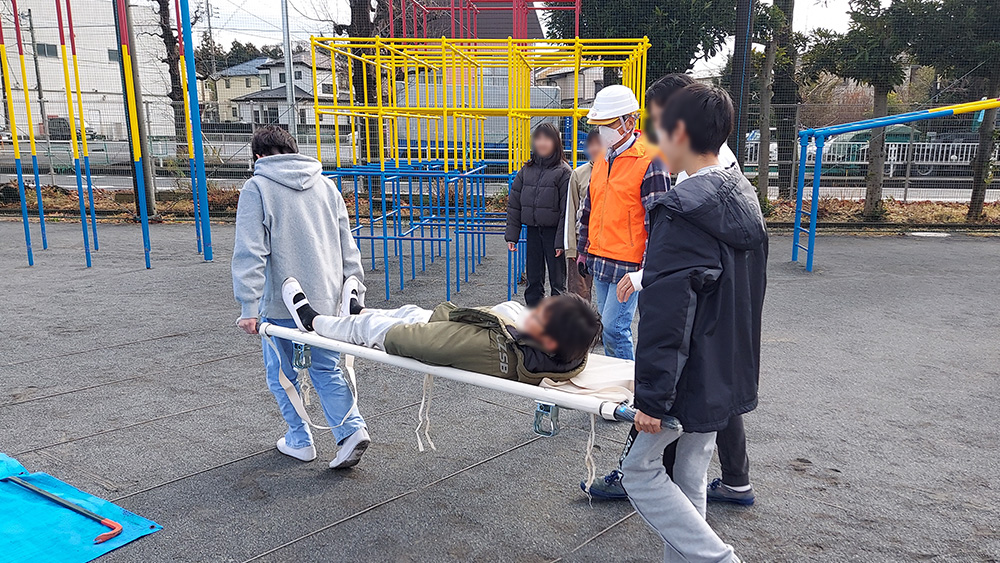 瀬谷第二地区で開催された、小中学校と地域防災拠点との合同訓練のイメージ画像です。