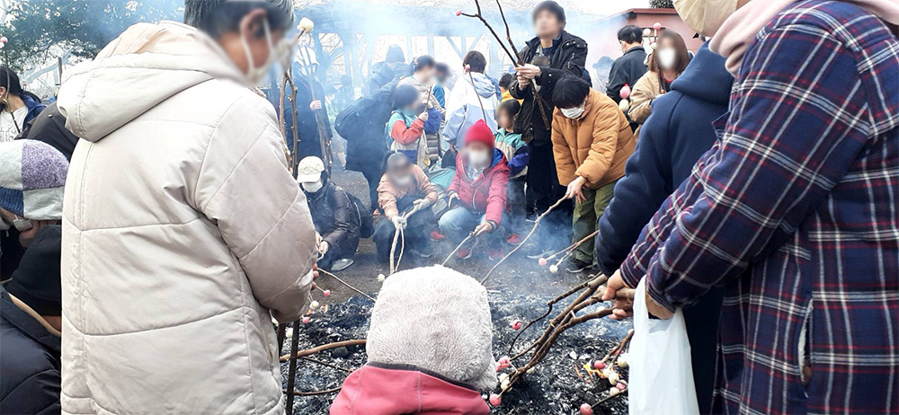 瀬谷第二地区で開催された、「どんど焼き」のイメージ画像です。