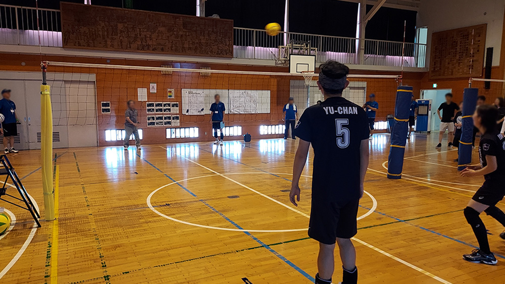 瀬谷第二地区連合自治会で開催された、ソフトバレーボール大会のイメージ画像です。