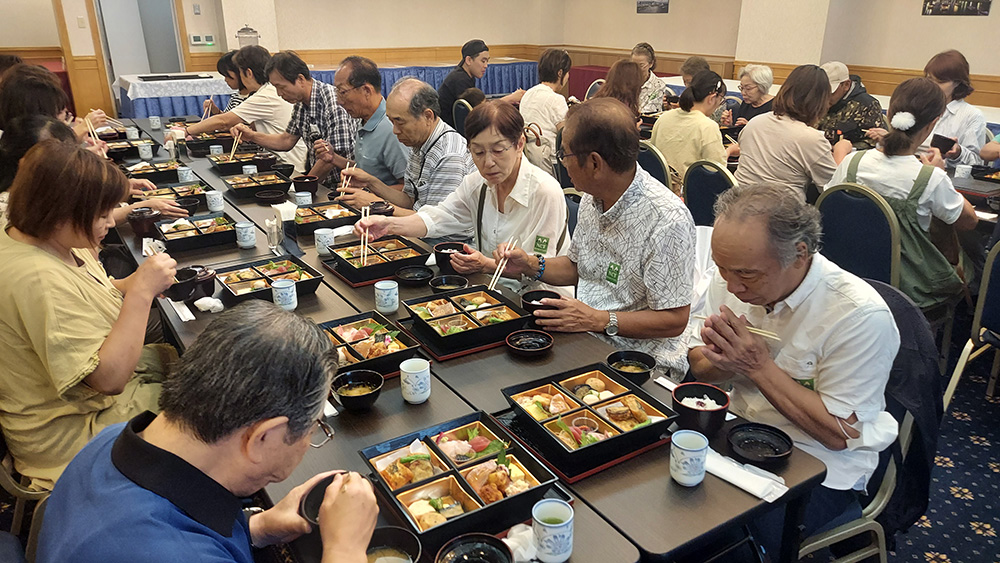 瀬谷第二地区連合自治会で開催された、防災体験学習バスツアーのイメージ画像です。