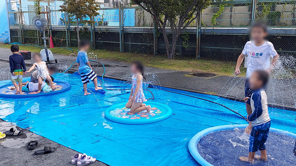 瀬谷第二地区連合自治会で開催された、令和7年度「あつまれちびっ子水遊びinサマー」のイメージです