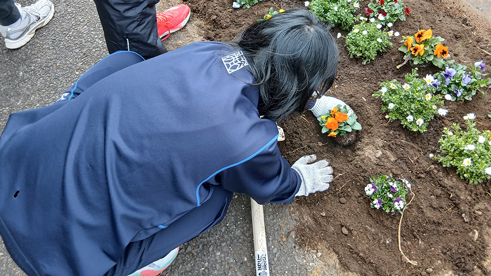 瀬谷第二地区にある、「お花いっぱいプロジェクト」の花植え活動のイメージ画像です。