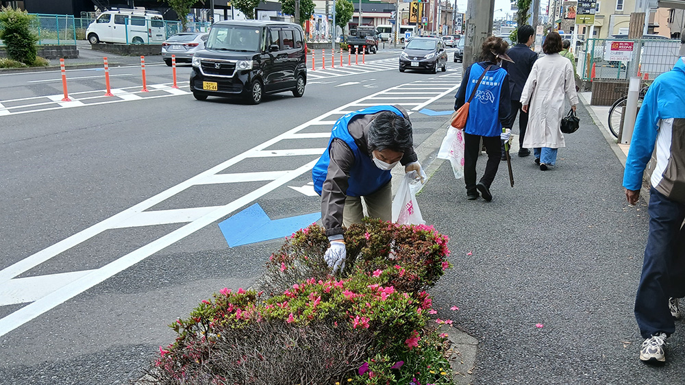 瀬谷第二地区の環境事業推進委員会により開催された「地域清掃活動」のイメージ画像です。