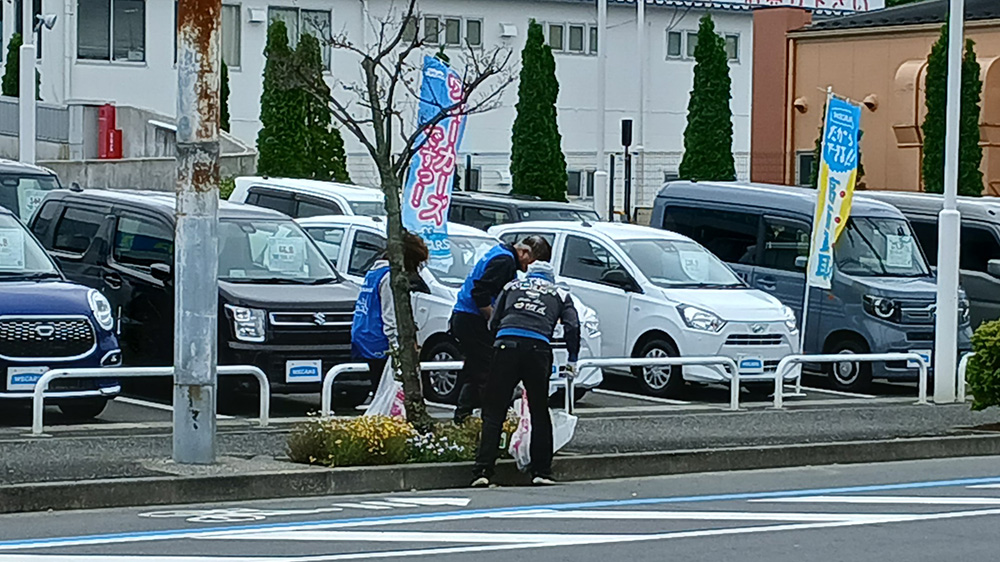 瀬谷第二地区の環境事業推進委員会により開催された「地域清掃活動」のイメージ画像です。