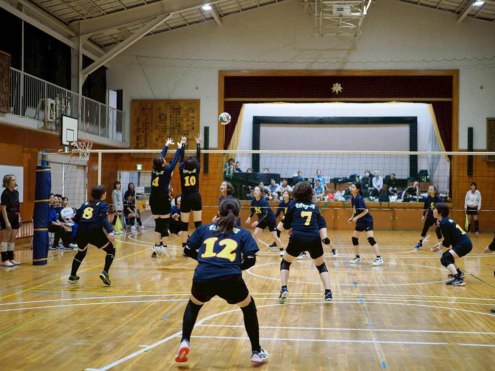 瀬谷第二地区で開催された、「第37回瀬谷第二地区女子バレーボール大会」のイメージ画像です。