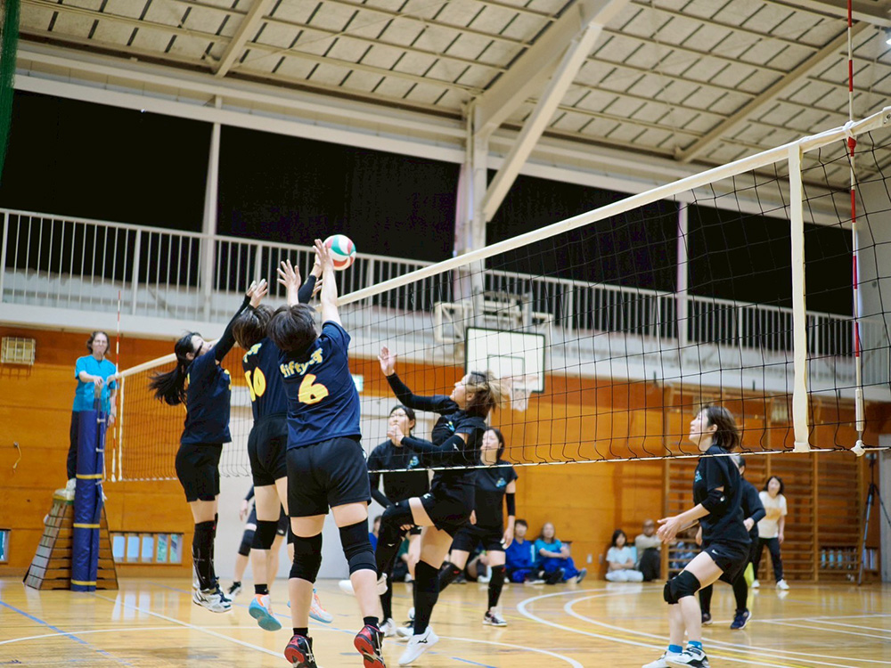 瀬谷第二地区で開催された、「第37回瀬谷第二地区女子バレーボール大会」のイメージ画像です。