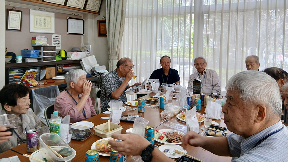 瀬谷第二地区連合自治会で開催された、体指OB会 解散総会および懇親会のイメージです。