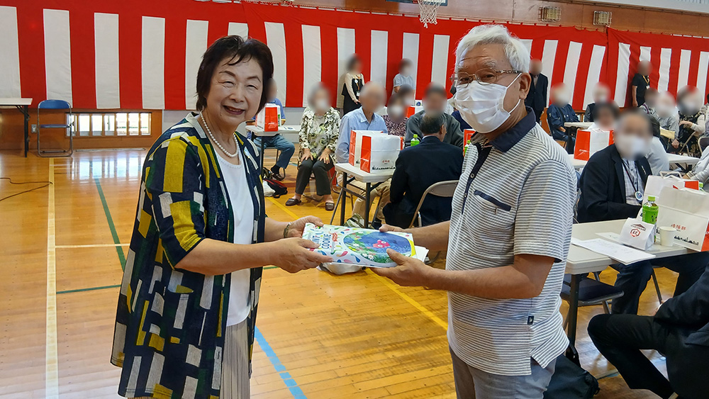瀬谷第二地区連合自治会で開催された、ゆずり葉の集いのイメージ画像です。