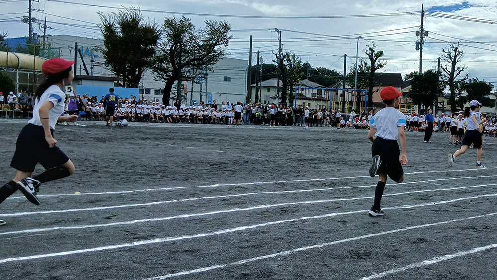 瀬谷第二地区の瀬谷第二小学校で開催された、運動会のイメージです。